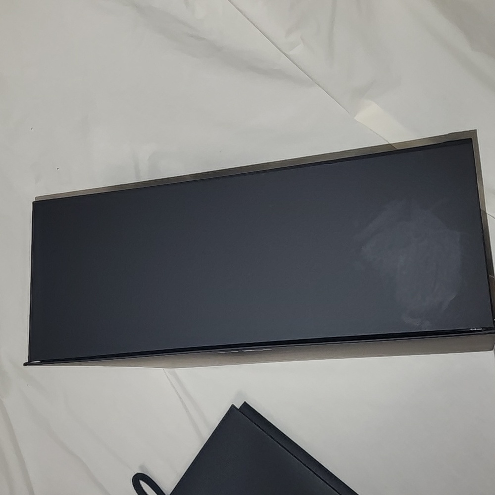 CHANEL Elegant Black Packaging Set - Picture 14 of 15